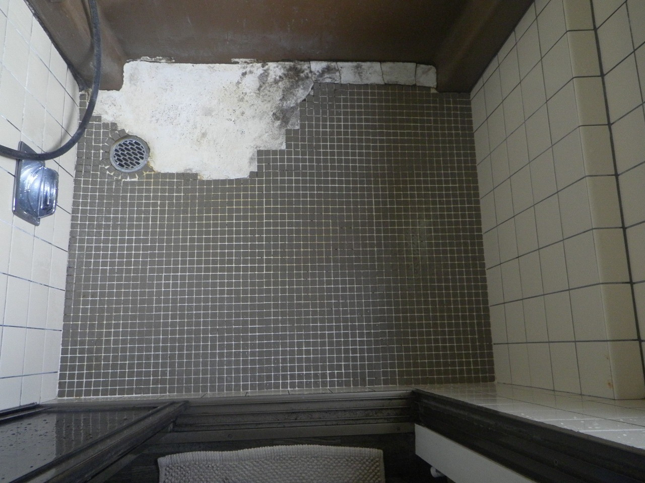 【リフォーム】風呂場タイル交換